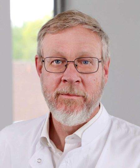 Prof. Dr. med. Dr. phil. Matthias Oelke