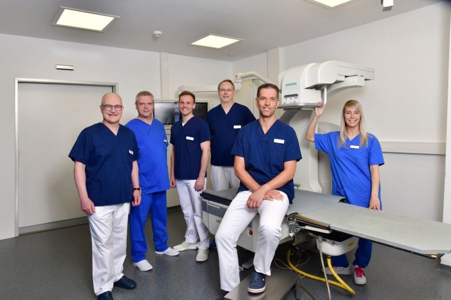 Das Team des neuen Lasercentrums im Behandlungszimmer. 