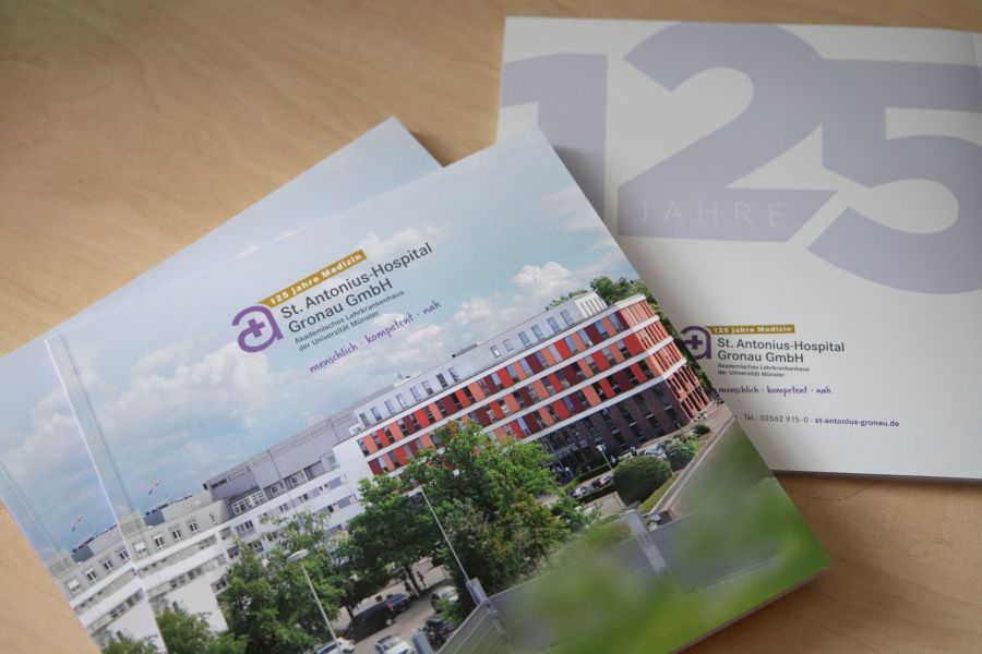 Jubiläumsbroschüre 125 Jahre St. Antonius-Hospital Gronau